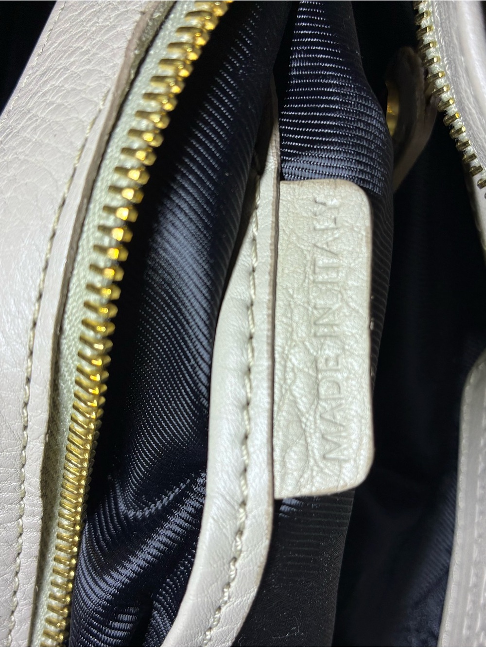Burberry Cream Leather Drawstring Hobo with Bronze Studs - Picture 11 of 12